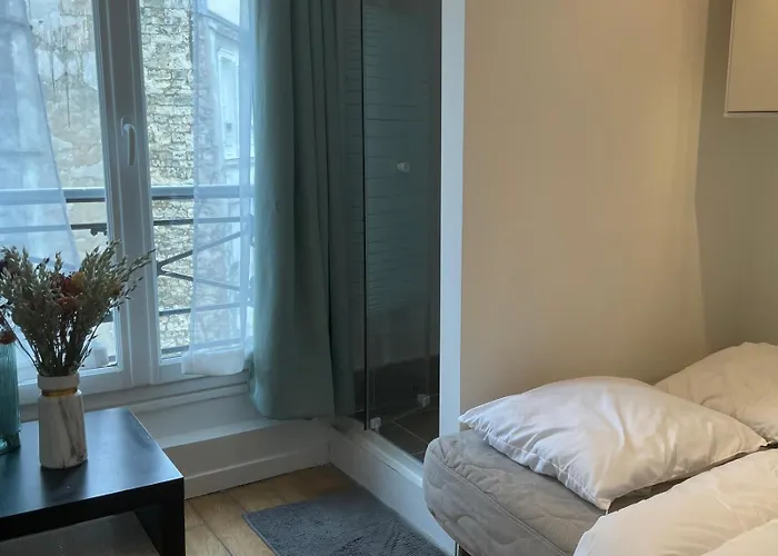 Au Petit Cuvier Paris 5